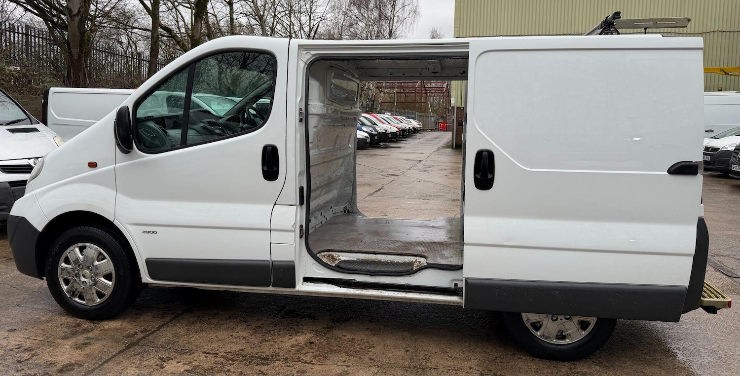 Used Vauxhall Vivaro 2014 for sale - 77344770: Photo 23