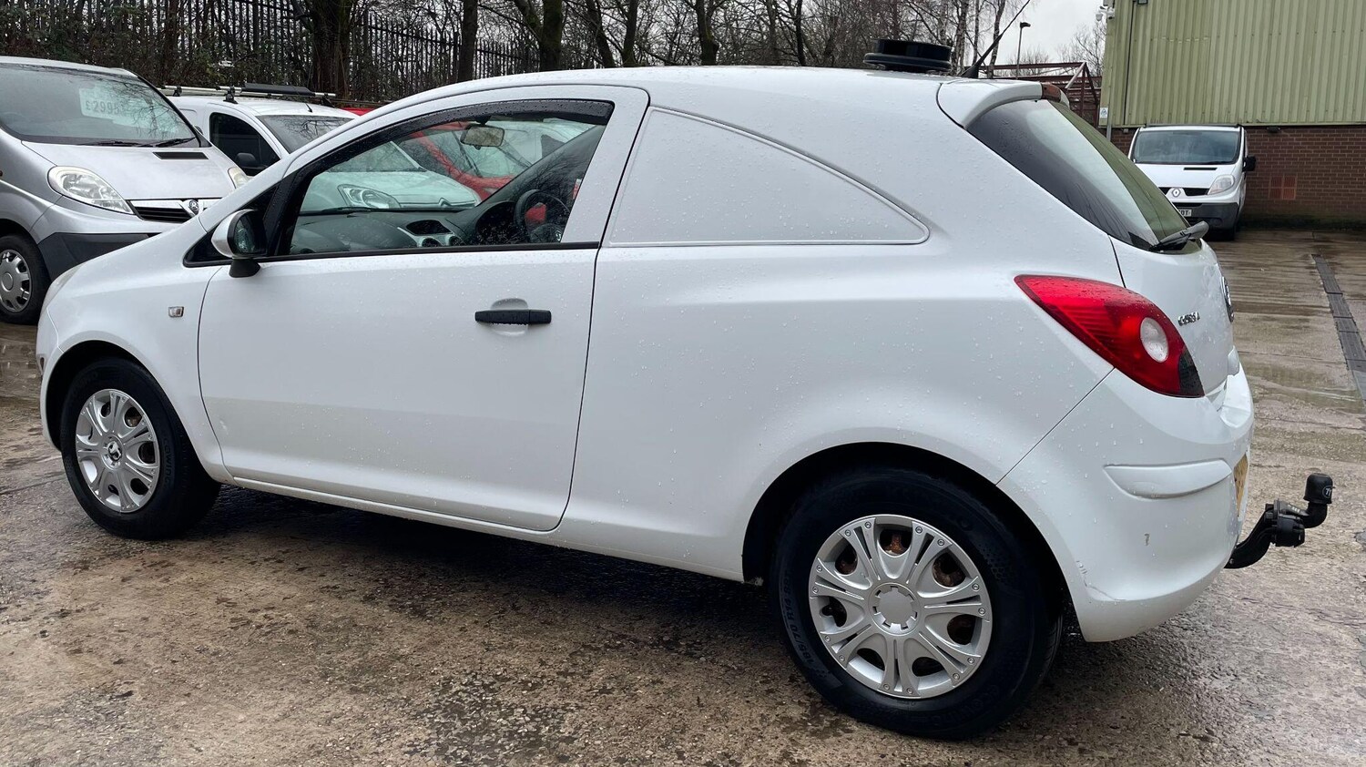 Used Vauxhall Corsa 2011 for sale - 77538651: Photo 17