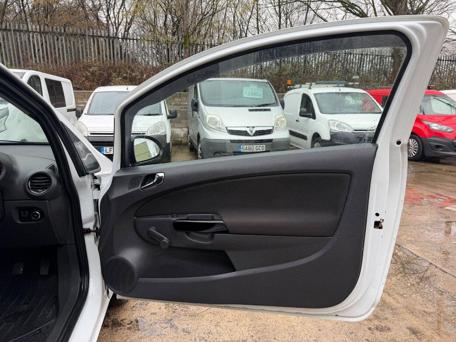 Used Vauxhall Corsa 2011 for sale - 77538651: Photo 29