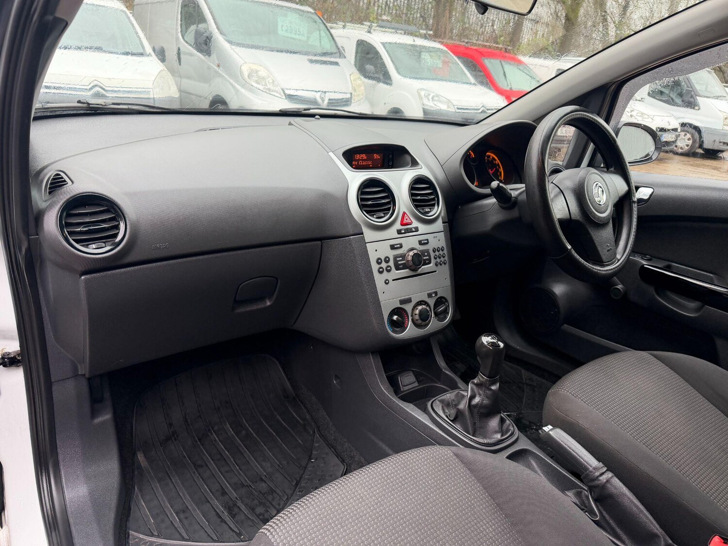 Used Vauxhall Corsa 2011 for sale - 77538651: Photo 33