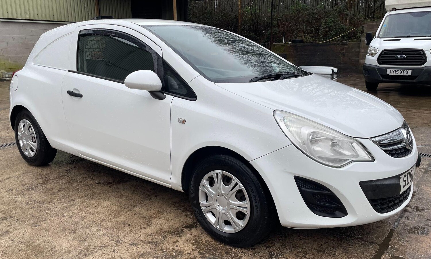 Used Vauxhall Corsa 2011 for sale - 77538651: Photo 5