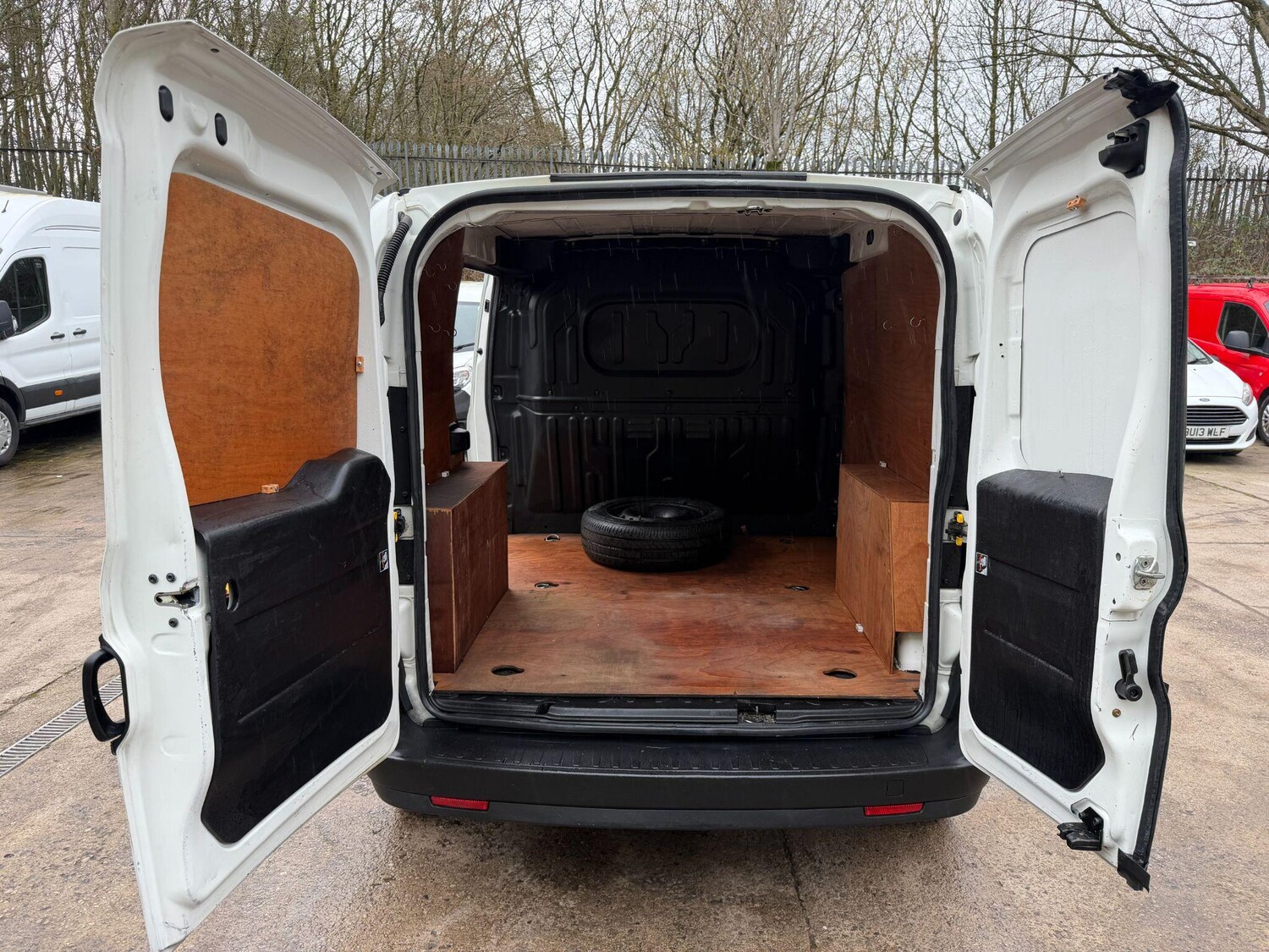 Used Vauxhall Combo for sale - 77670801: Photo 12