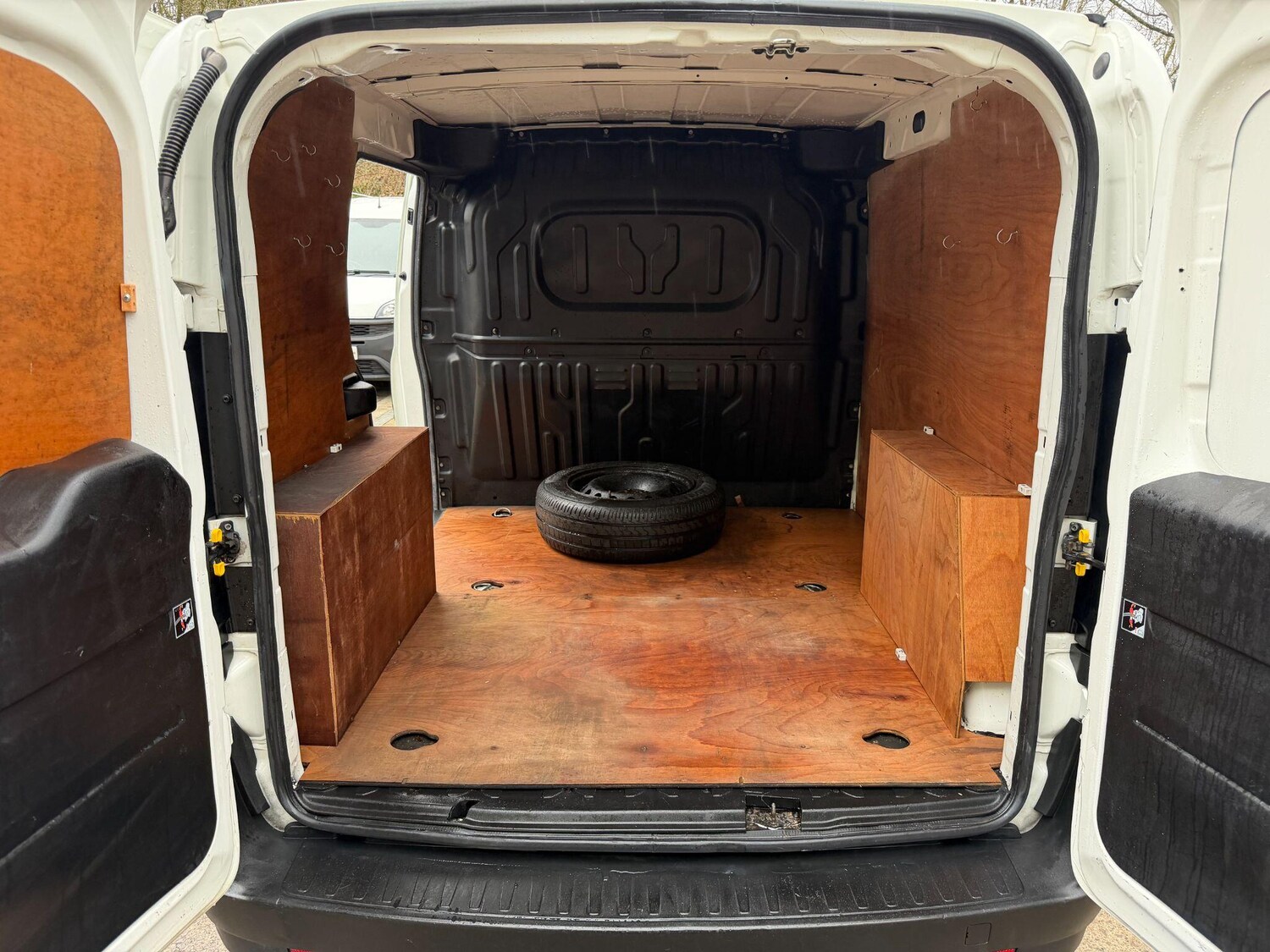 Used Vauxhall Combo for sale - 77670801: Photo 13