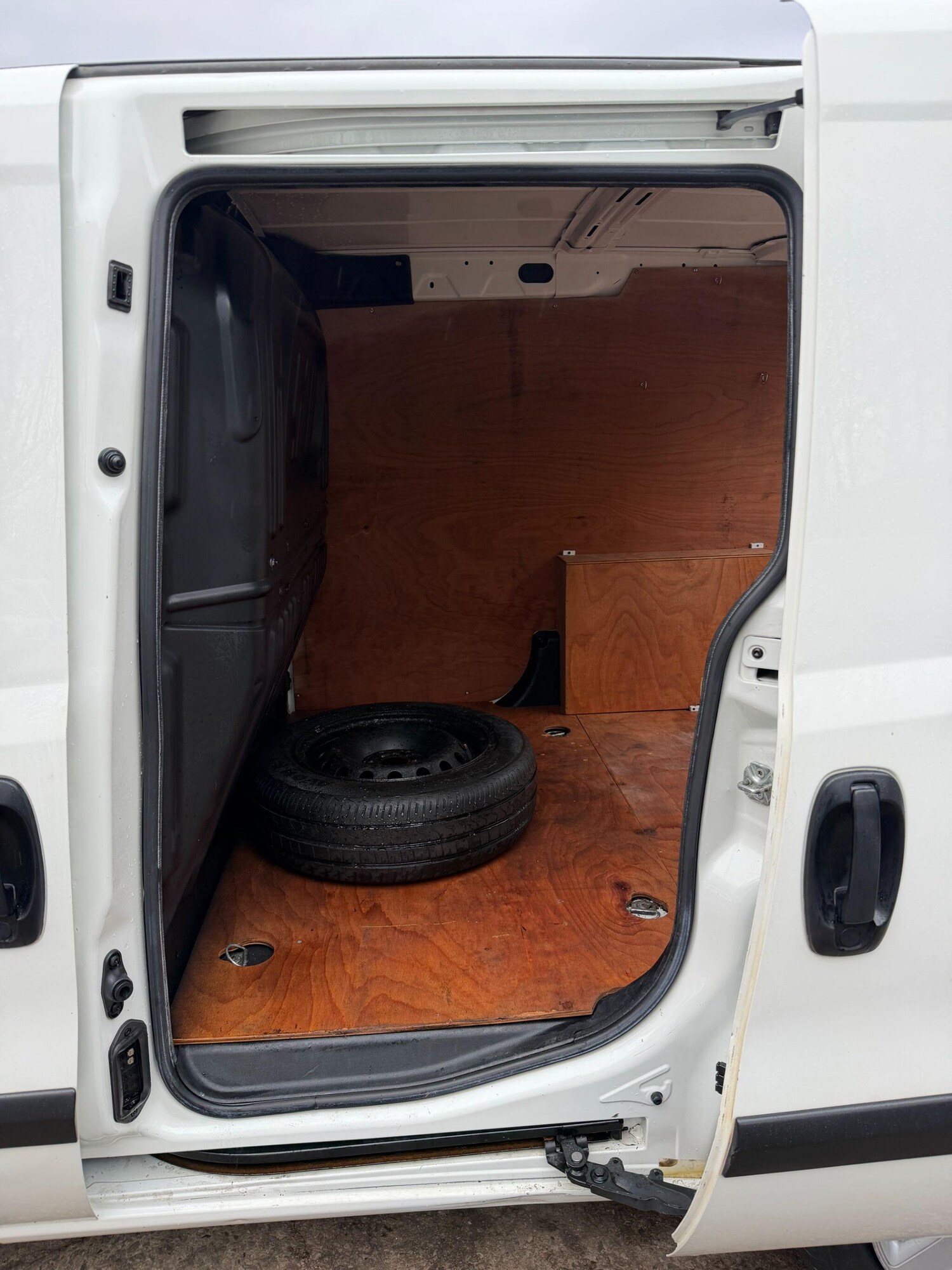 Used Vauxhall Combo for sale - 77670801: Photo 19