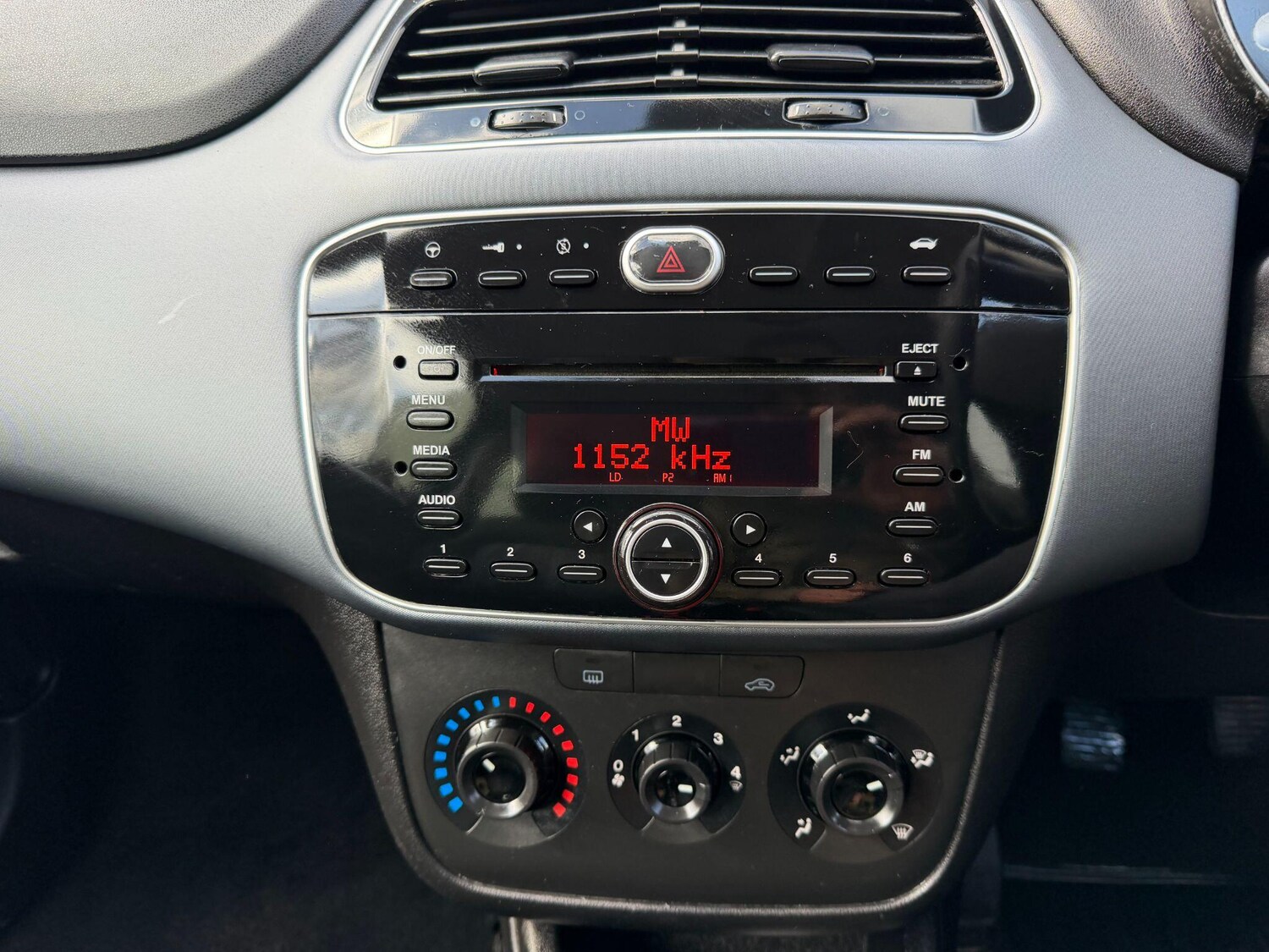 Used Fiat Punto Evo 2010 for sale - 77839668: Photo 24