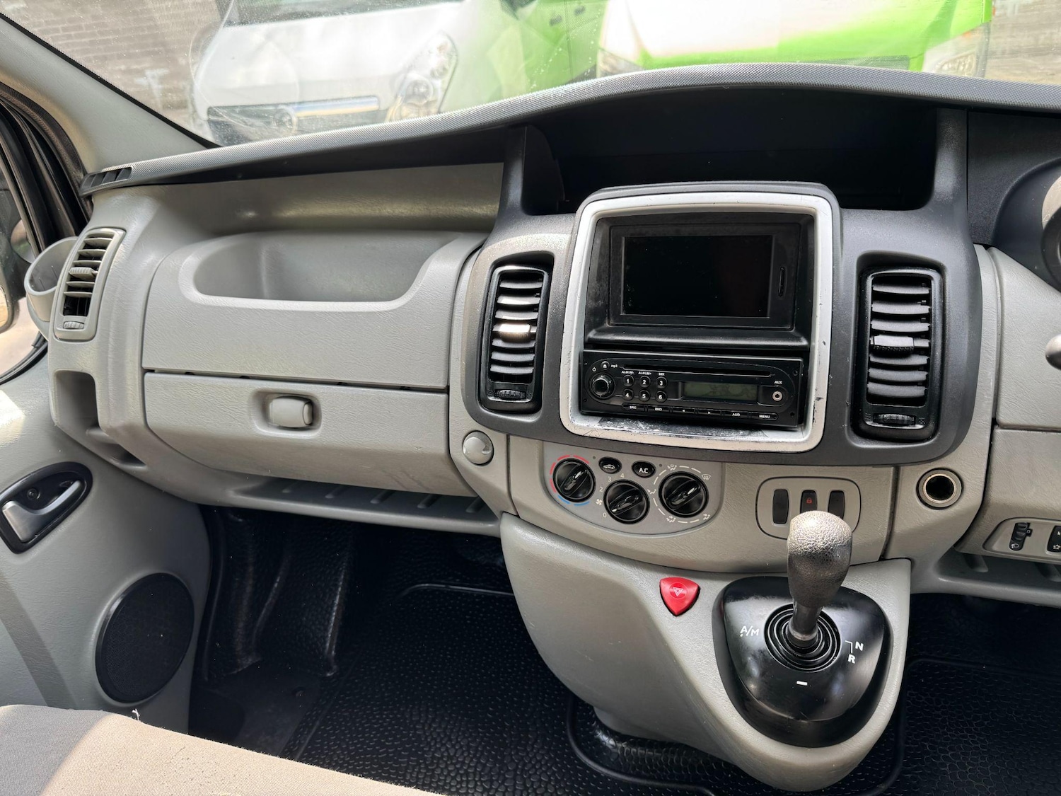 Used Renault Trafic 2012 for sale - 77131973: Photo 35