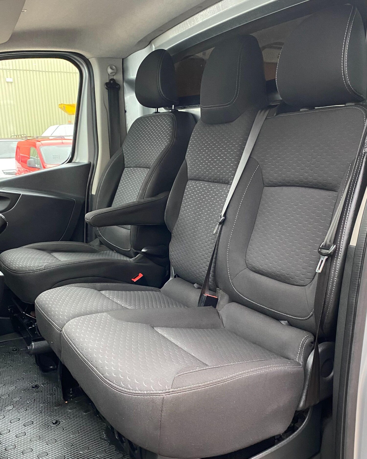 Used Vauxhall Vivaro 2016 for sale - 76549124: Photo 42