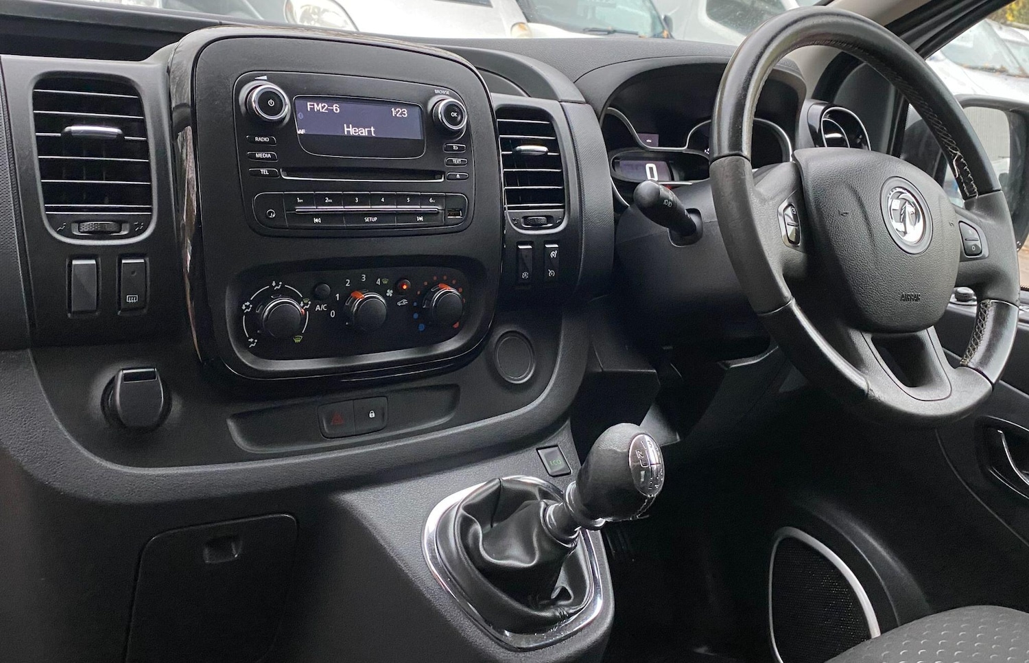 Used Vauxhall Vivaro 2016 for sale - 76549124: Photo 44