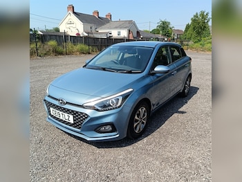 Used Hyundai i20 2019 for sale - 79008107: Photo