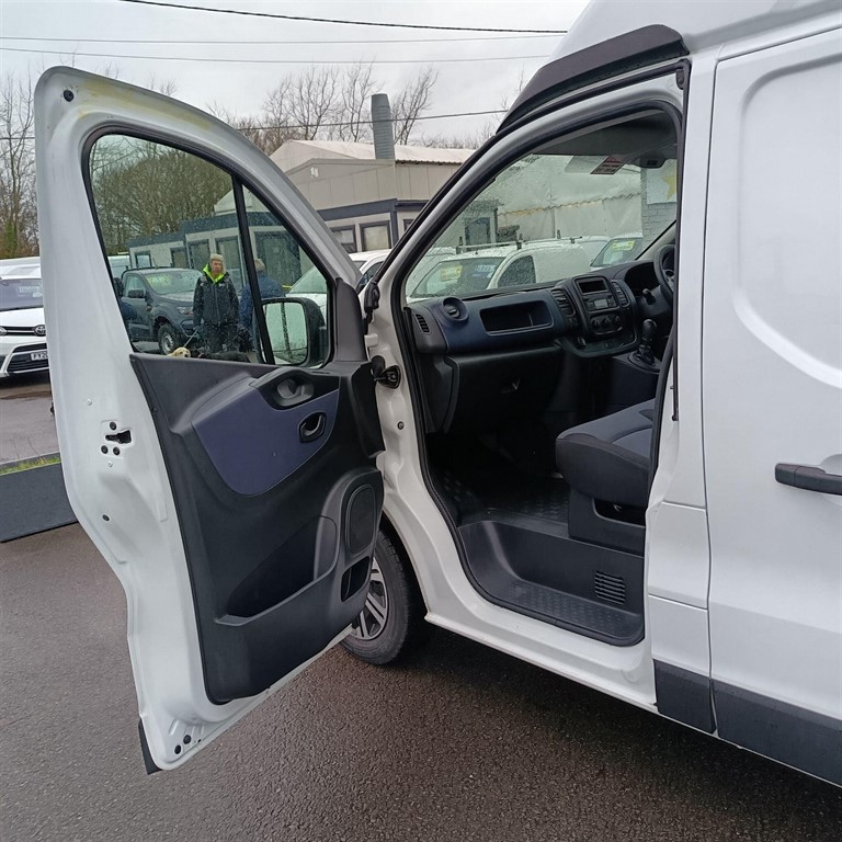 Used Vauxhall Vivaro 2018 for sale - 77581673: Photo 12
