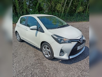 Used Toyota Yaris 2014 for sale - 79008122: Photo
