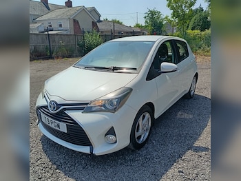 Used Toyota Yaris 2014 for sale - 79008122: Photo
