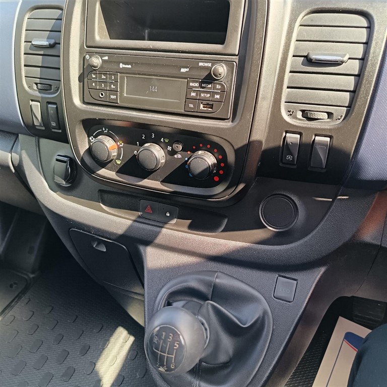 Used Vauxhall Vivaro 2018 for sale - 78180051: Photo 16