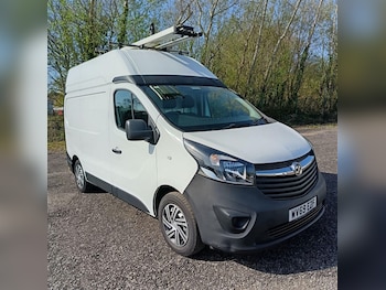 Vauxhall Vivaro feature image