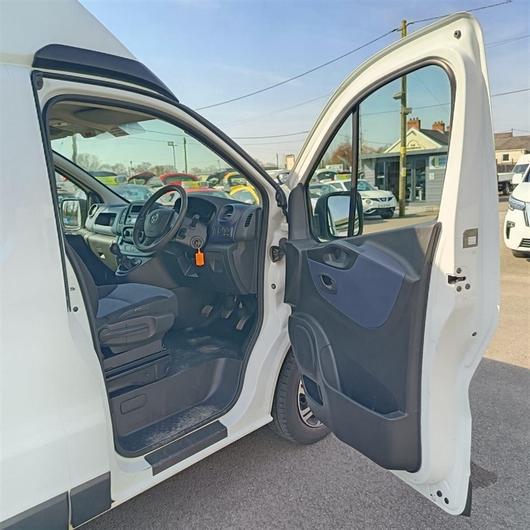 Used Vauxhall Vivaro 2018 for sale - 77965511: Photo 13