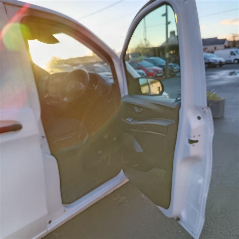 Used Mercedes-Benz Vito 2019 for sale - 77581657: Photo 15