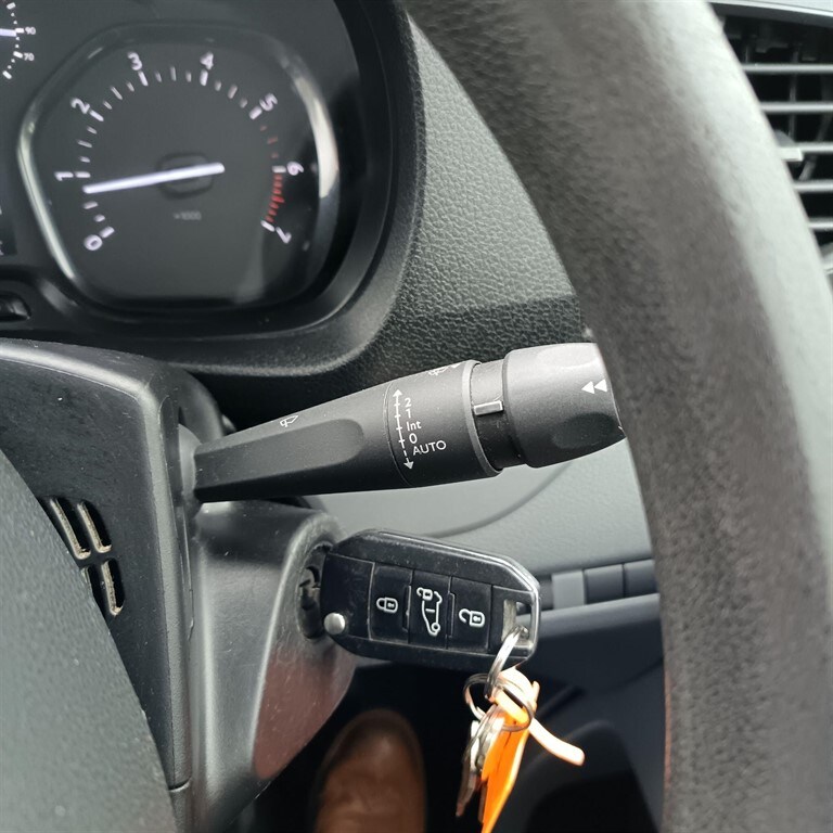 Used Peugeot Expert 2020 for sale - 77965530: Photo 21