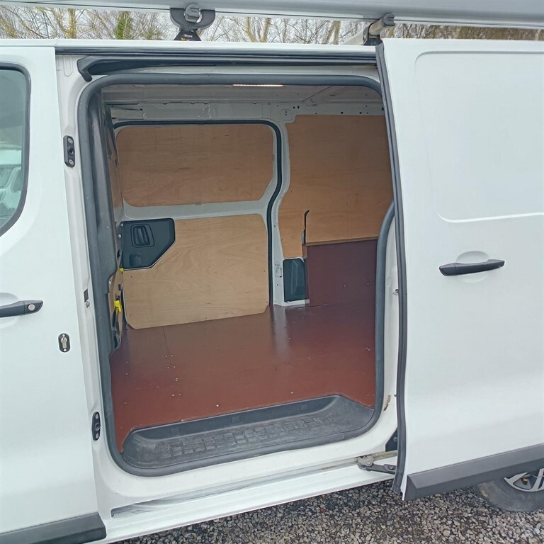 Used Peugeot Expert 2020 for sale - 77965530: Photo 9