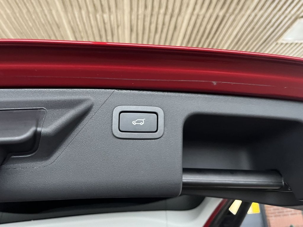 Used Land Rover Discovery Sport 2018 for sale - 76417683: Photo 33