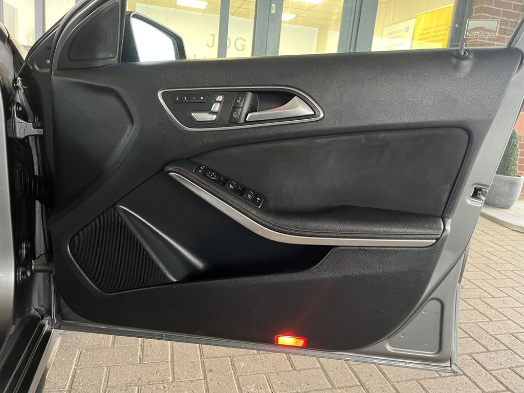 Used Mercedes-Benz A-Class 2015 for sale - 76309419: Photo 24