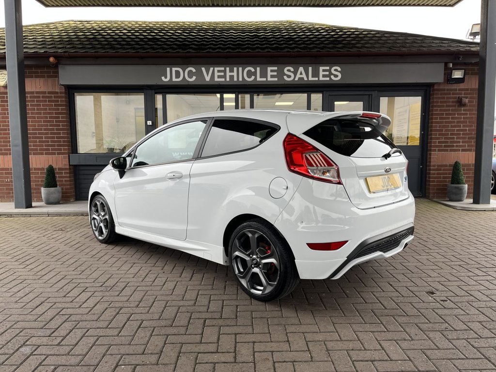 Used Ford Fiesta 2016 for sale - 77534531: Photo 2