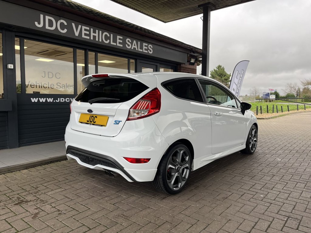 Used Ford Fiesta 2016 for sale - 77534531: Photo 9