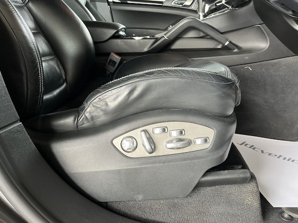 Used Porsche Cayenne 2015 for sale - 74834159: Photo 13