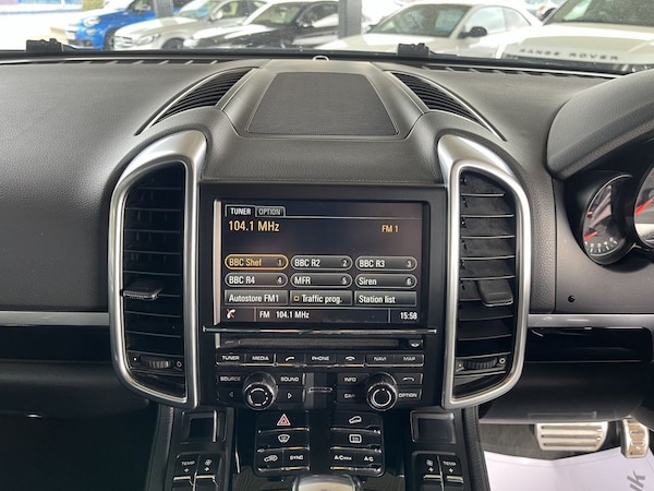 Used Porsche Cayenne 2015 for sale - 74834159: Photo 17