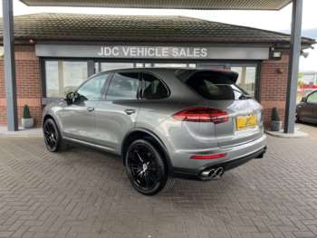Used Porsche Cayenne 2015 for sale - 74834159: Photo