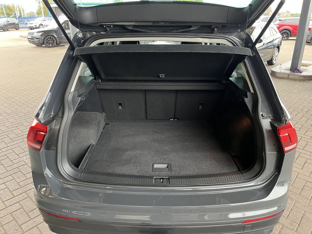 Used Volkswagen Tiguan 2019 for sale - 76267404: Photo 28