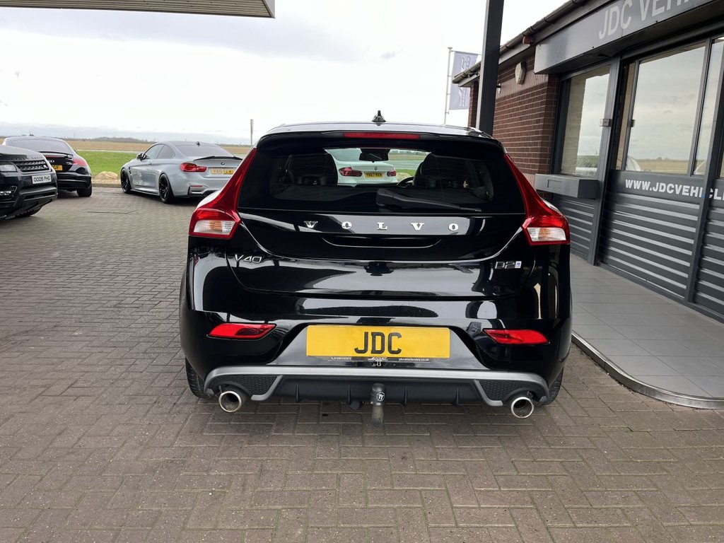 Used Volvo V40 2018 for sale - 77681085: Photo 10