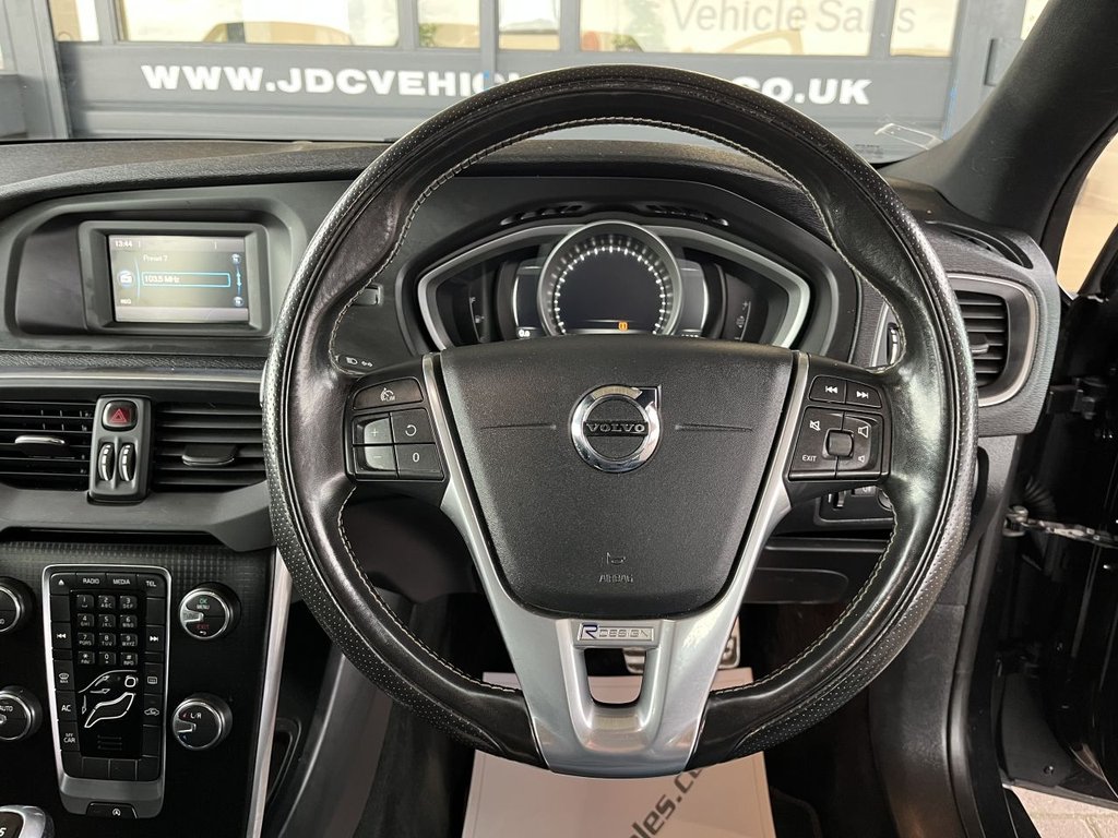 Used Volvo V40 2018 for sale - 77681085: Photo 15