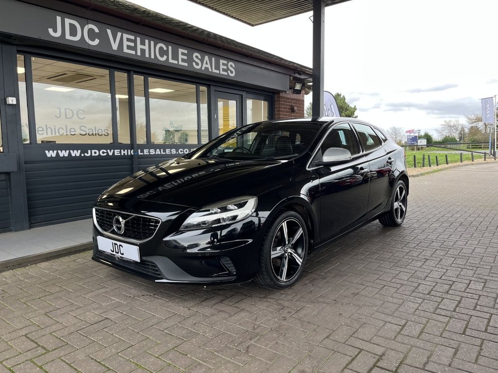 Used Volvo V40 2018 for sale - 77681085: Photo 8