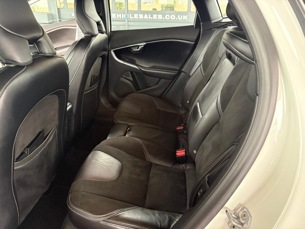 Used Volvo V40 2014 for sale - 76256231: Photo 14