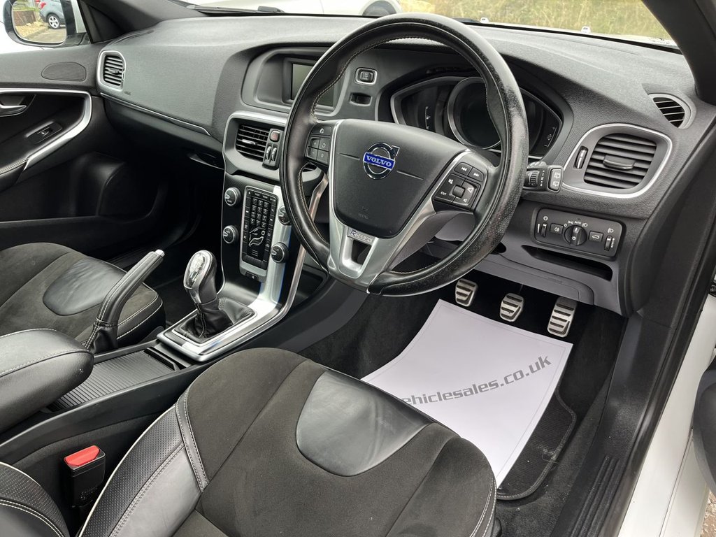 Used Volvo V40 2014 for sale - 76256231: Photo 19