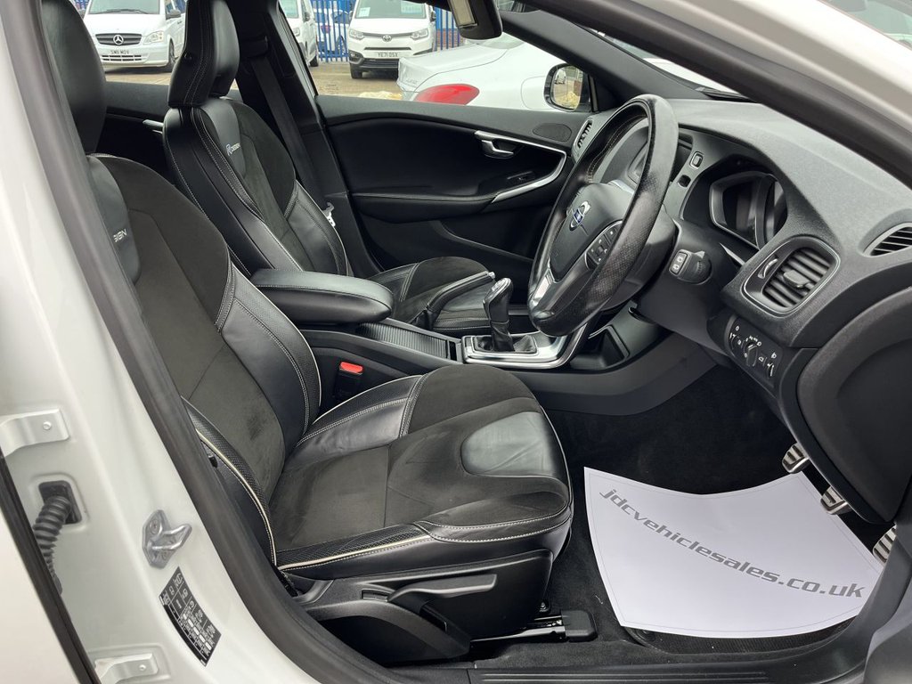 Used Volvo V40 2014 for sale - 76256231: Photo 20