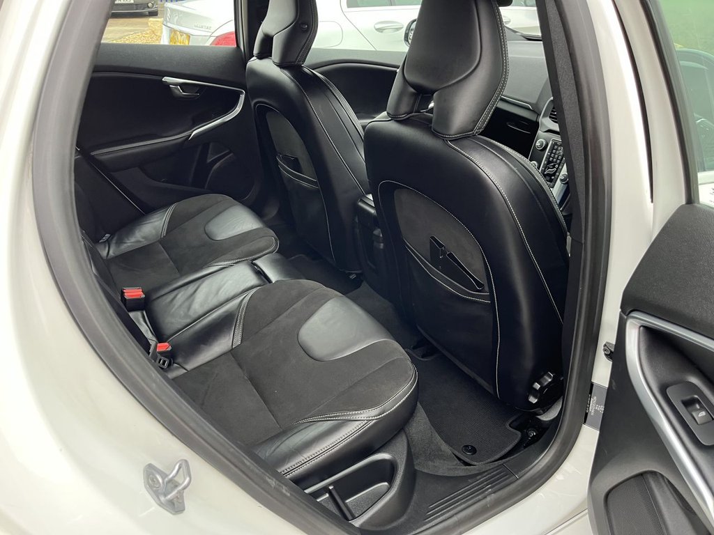 Used Volvo V40 2014 for sale - 76256231: Photo 21