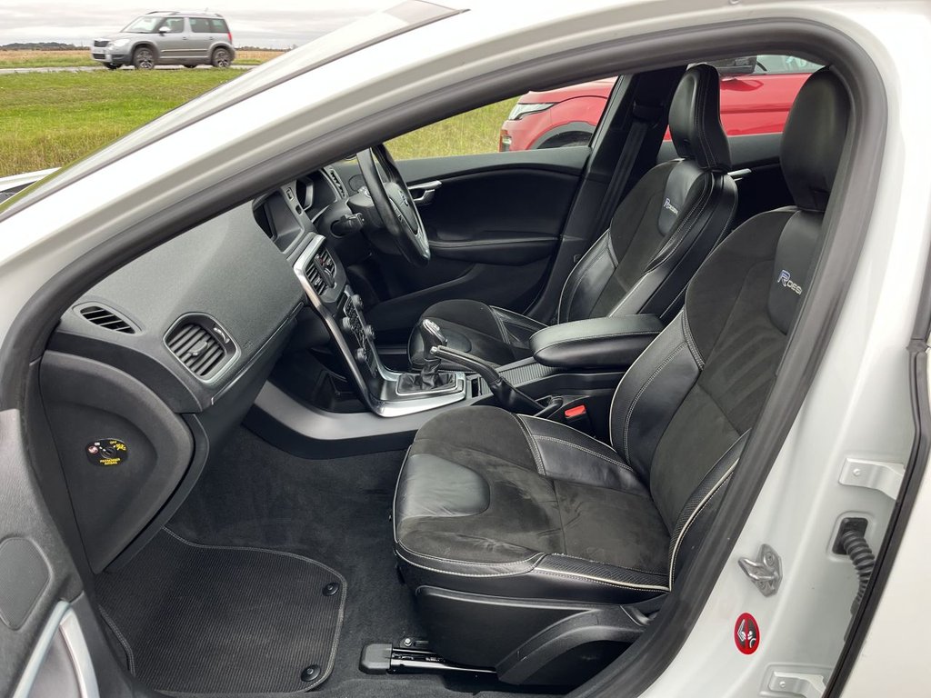 Used Volvo V40 2014 for sale - 76256231: Photo 27