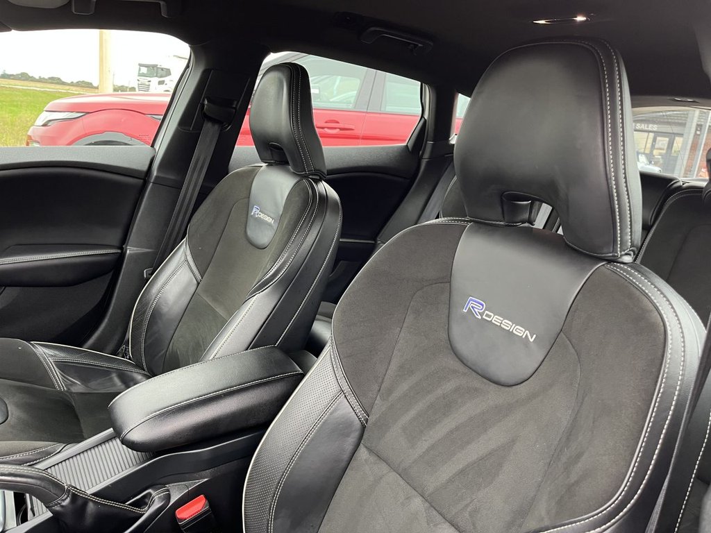 Used Volvo V40 2014 for sale - 76256231: Photo 28