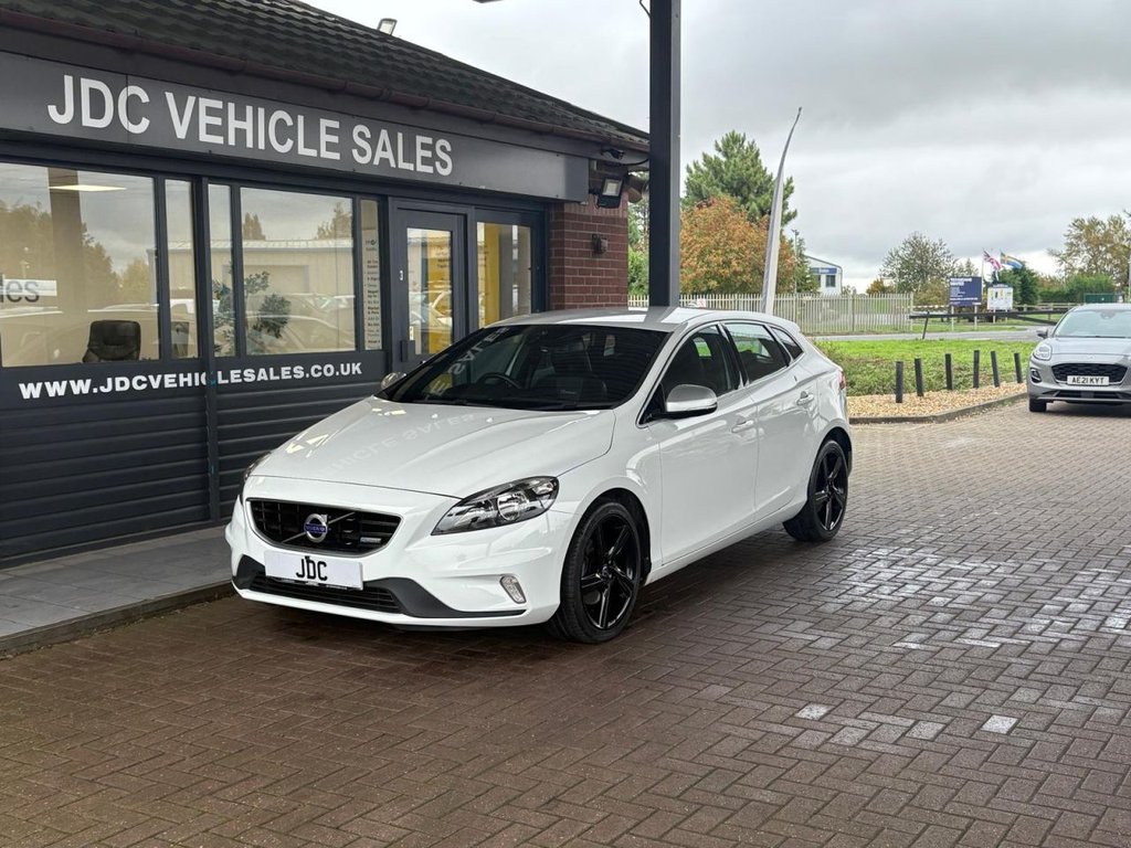 Used Volvo V40 2014 for sale - 76256231: Photo 8