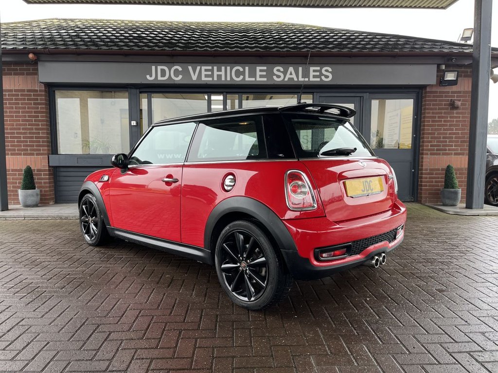 Used MINI Hatch 2011 for sale - 77463840: Photo 2