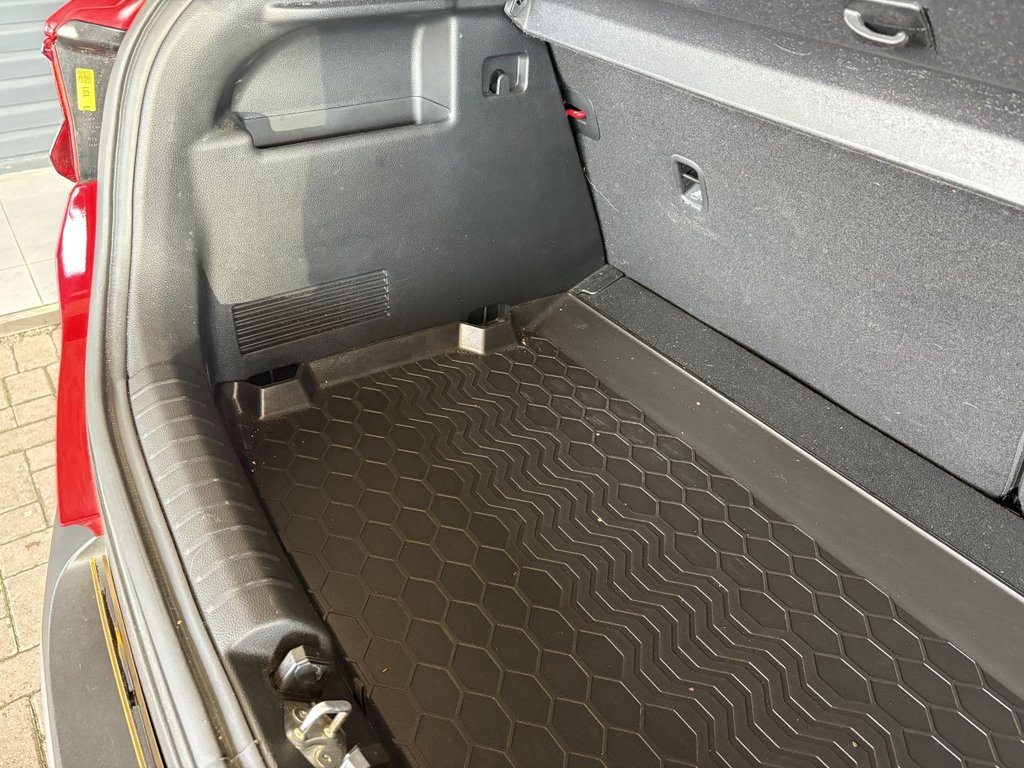 Used Kia Stonic 2024 for sale - 76520538: Photo 17