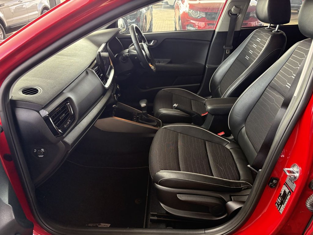 Used Kia Stonic 2024 for sale - 76520538: Photo 23