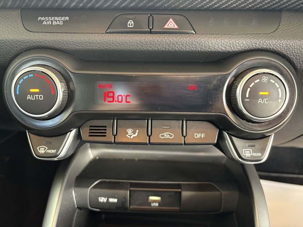 Used Kia Stonic 2024 for sale - 76520538: Photo 24