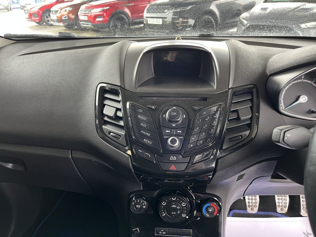 Used Ford Fiesta 2013 for sale - 77693537: Photo 14