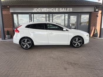 Used Volvo V40 2019 for sale - 75715978: Photo