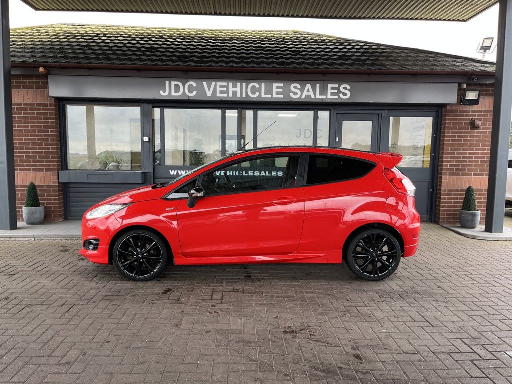 Used Ford Fiesta 2016 for sale - 76098205: Photo 2