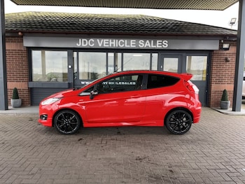 Used Ford Fiesta 2016 for sale - 76098205: Photo 2