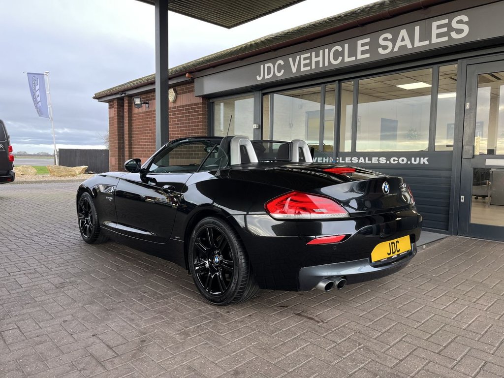 Used BMW Z4 2011 for sale - 76642521: Photo 11