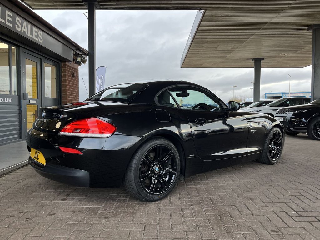 Used BMW Z4 2011 for sale - 76642521: Photo 16
